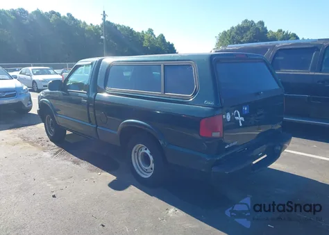 2003 Chevrolet S-10 S10 from USA, damaged, VIN 1GCCS14H638101207